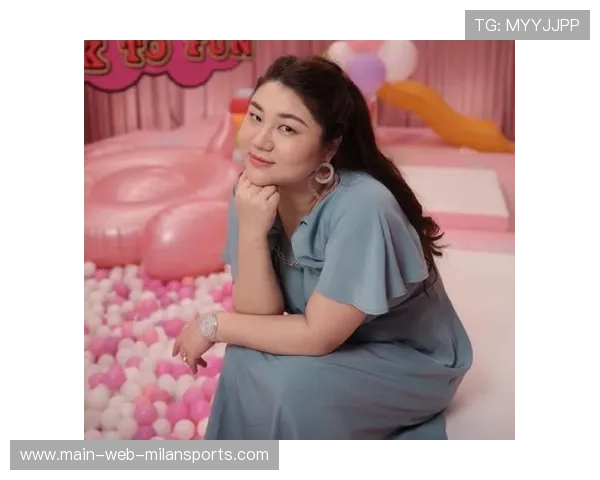 走近李雯雯，听她讲述努力让梦想必达！，李雯雯生活照